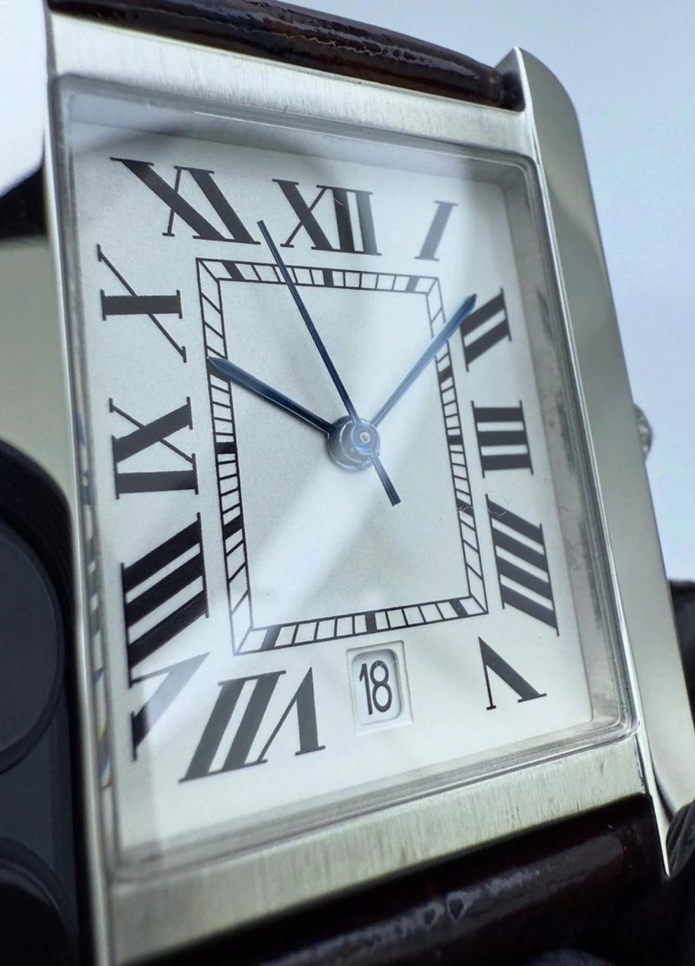 CLÉV-TANK | CLASSY BROWN