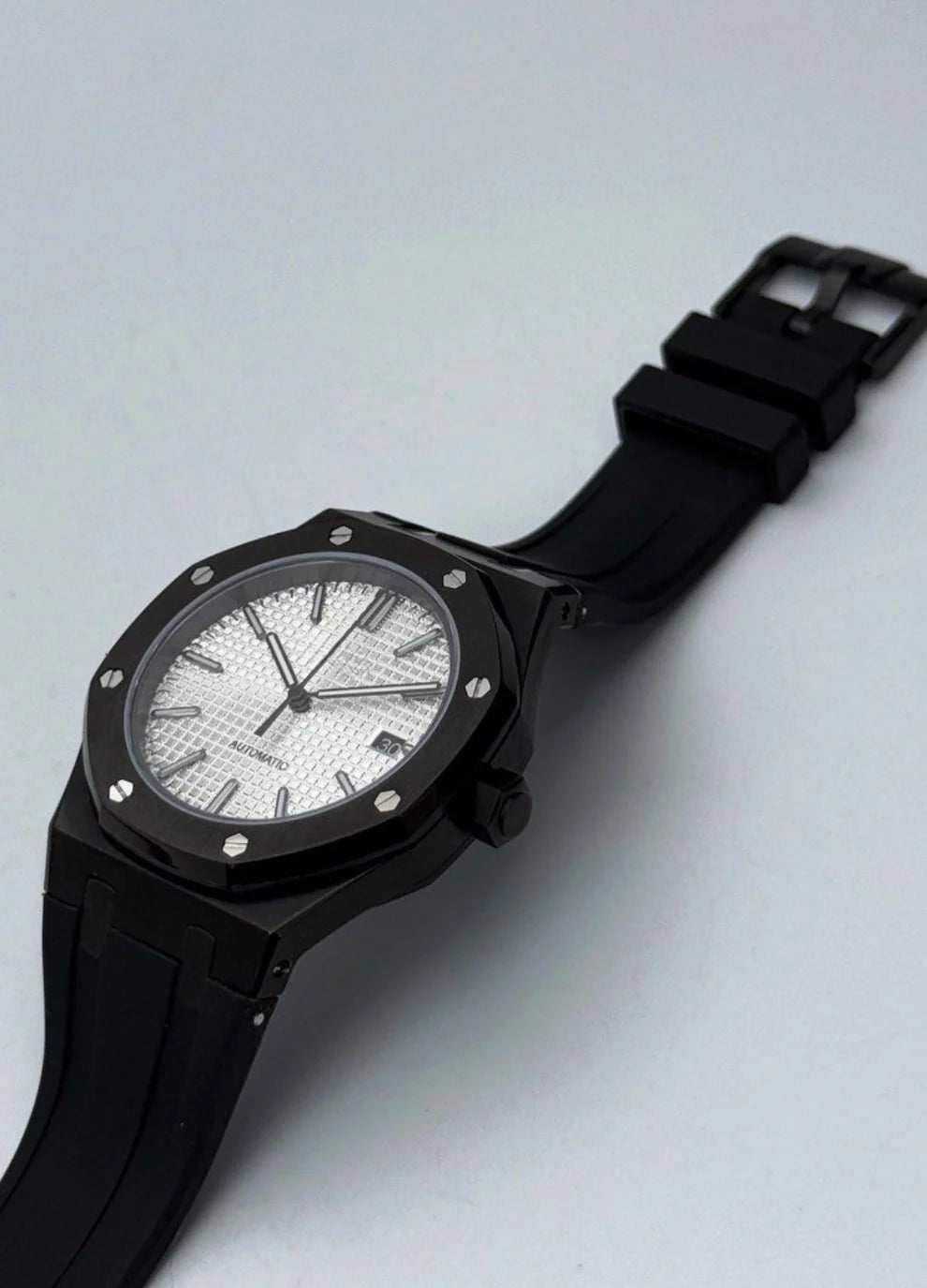 CLÉV-OAK | WHITE SHADOW