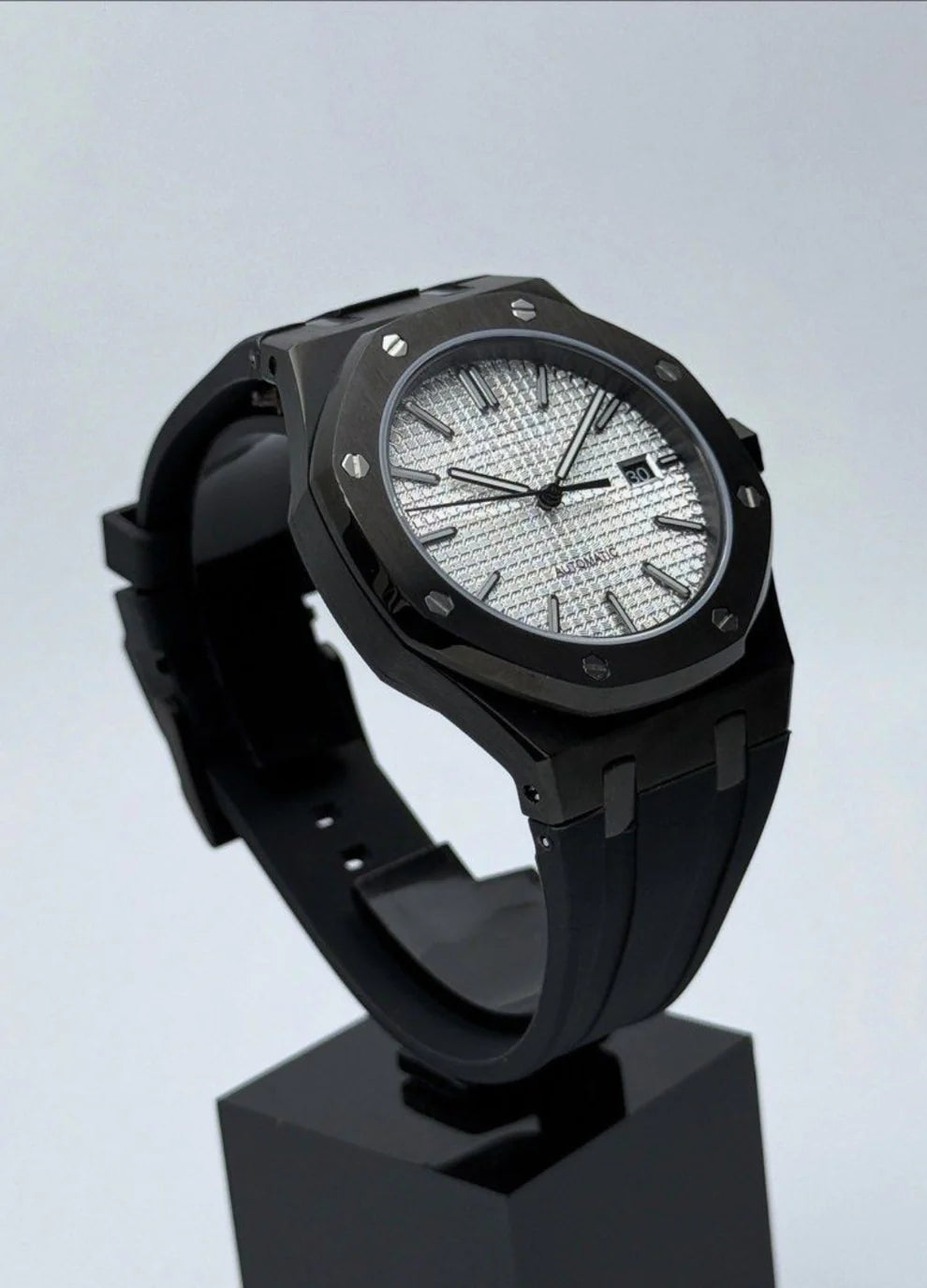 CLÉV-OAK | WHITE SHADOW