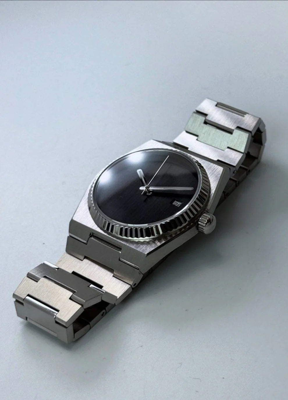 CLÉV-DWELLER | BLACK OUT