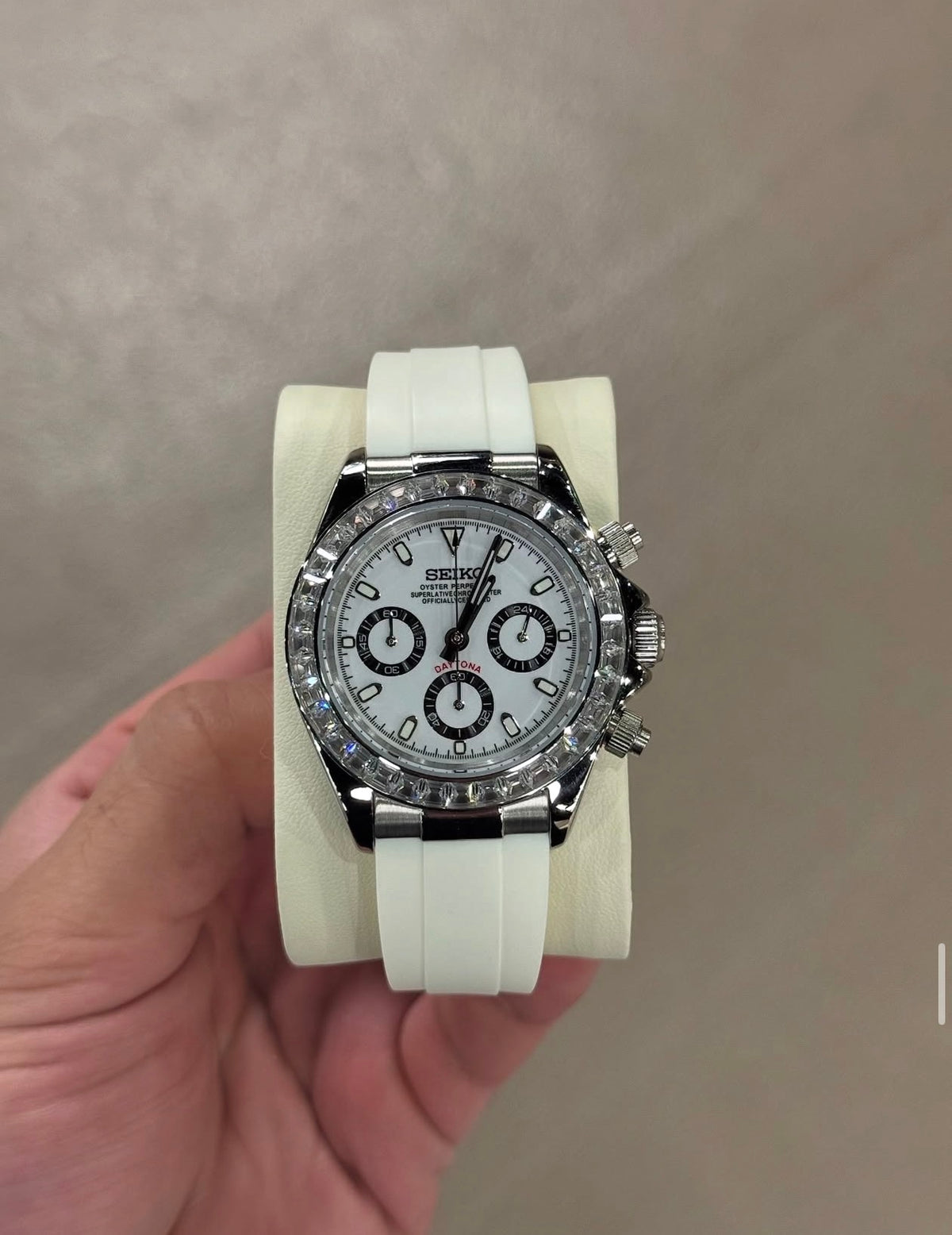 CLÉVTONA | SHINY WHITE OUT