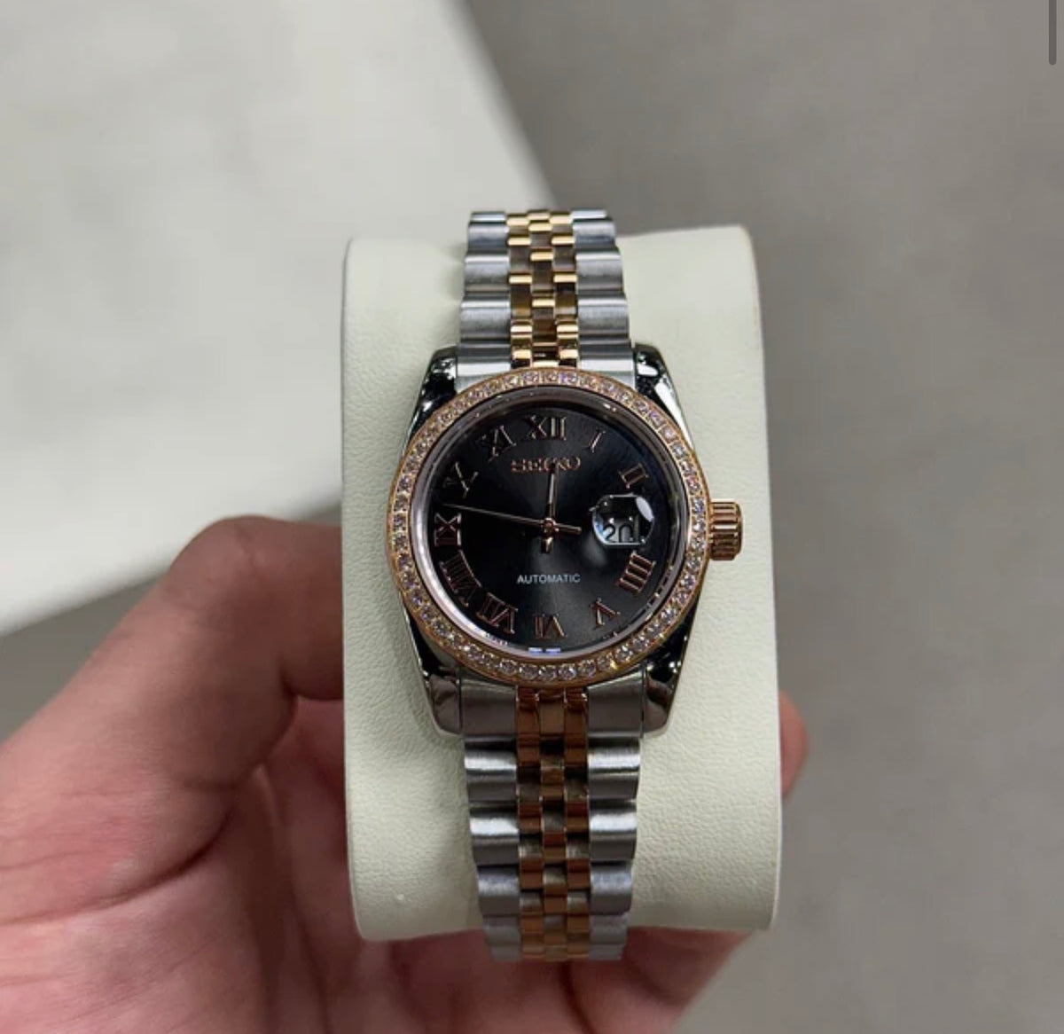 CLÉVJUST | ROSÉ BLOSSOM ROMAN DIAL