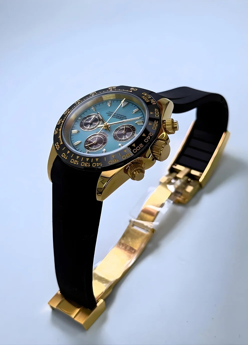 CLÉVTONA | GOLDEN HERO MOD