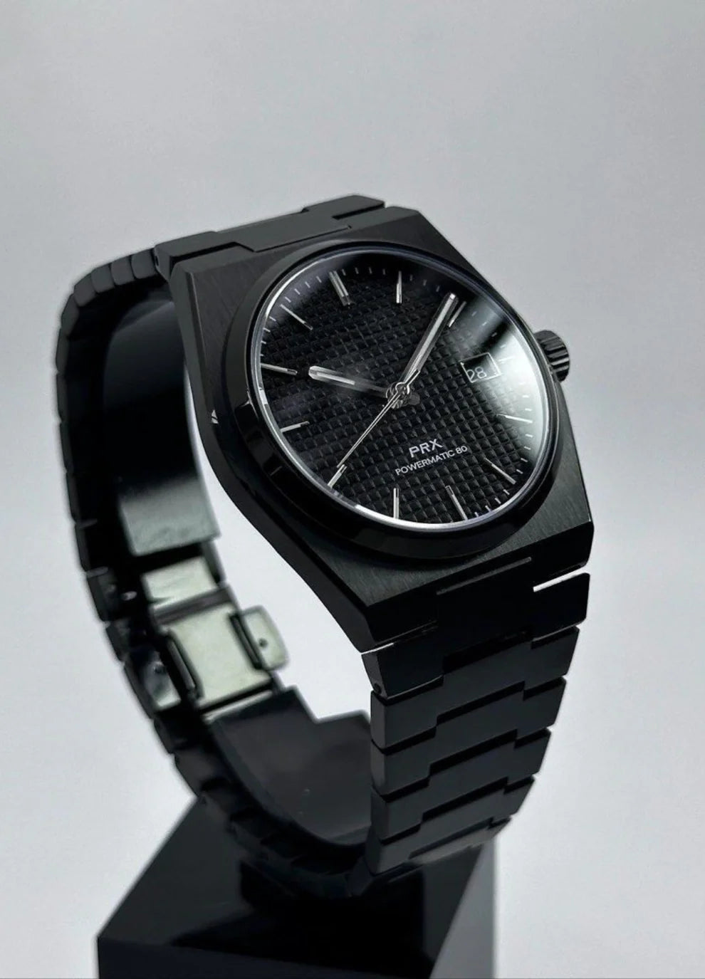 CLÉV-DWELLER | BLACKED OUT