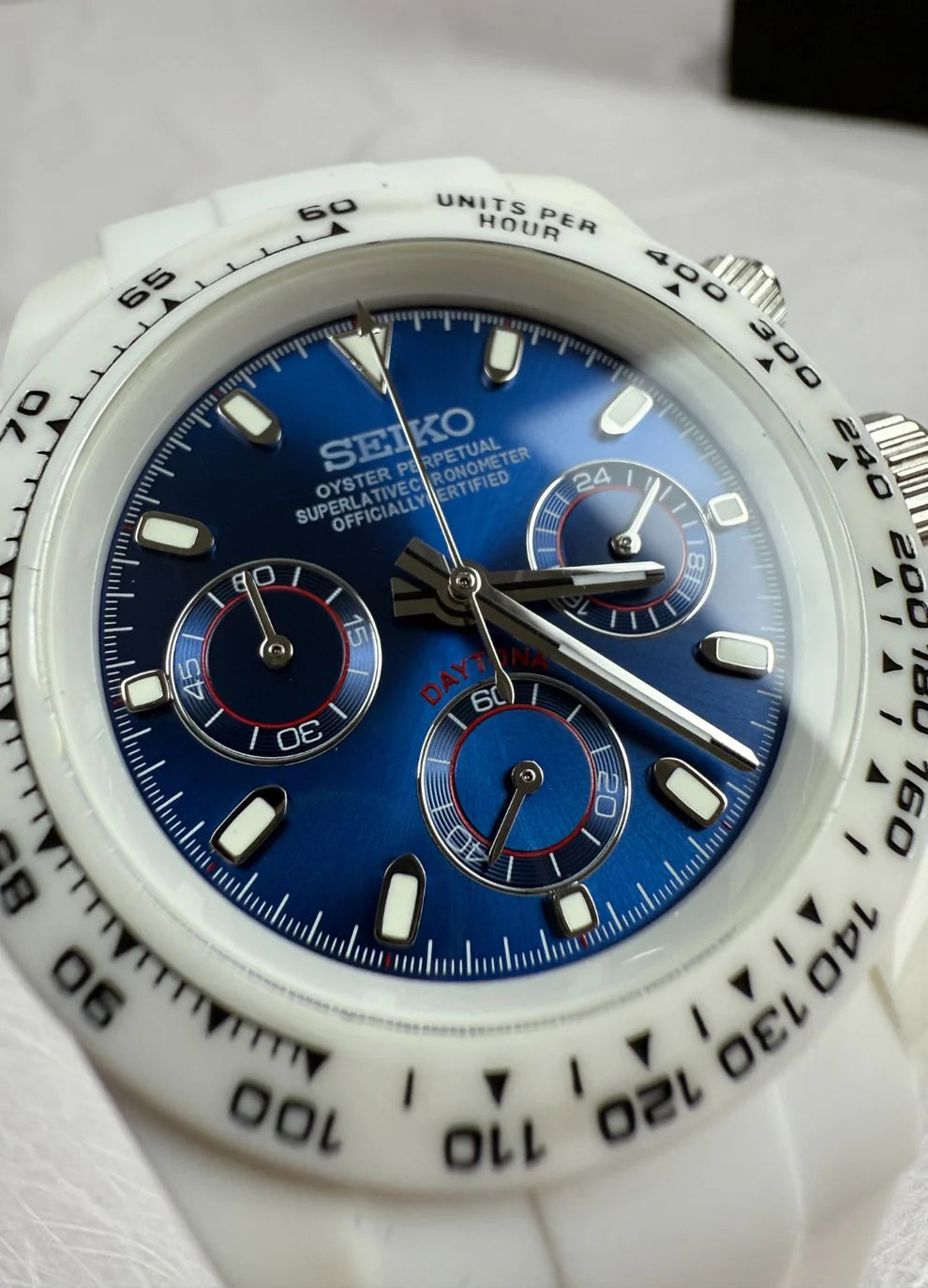 CLÉVTONA | WHITE CRYSTAL