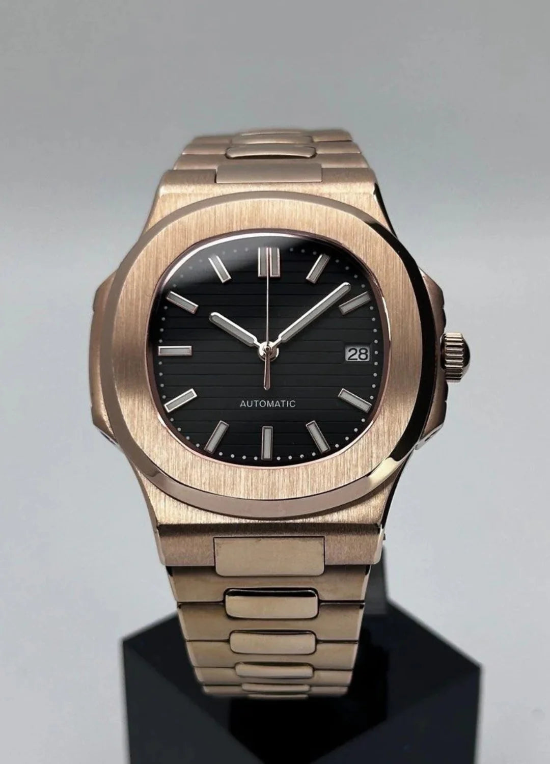 CLÉVNAUT | BLACK ROSE