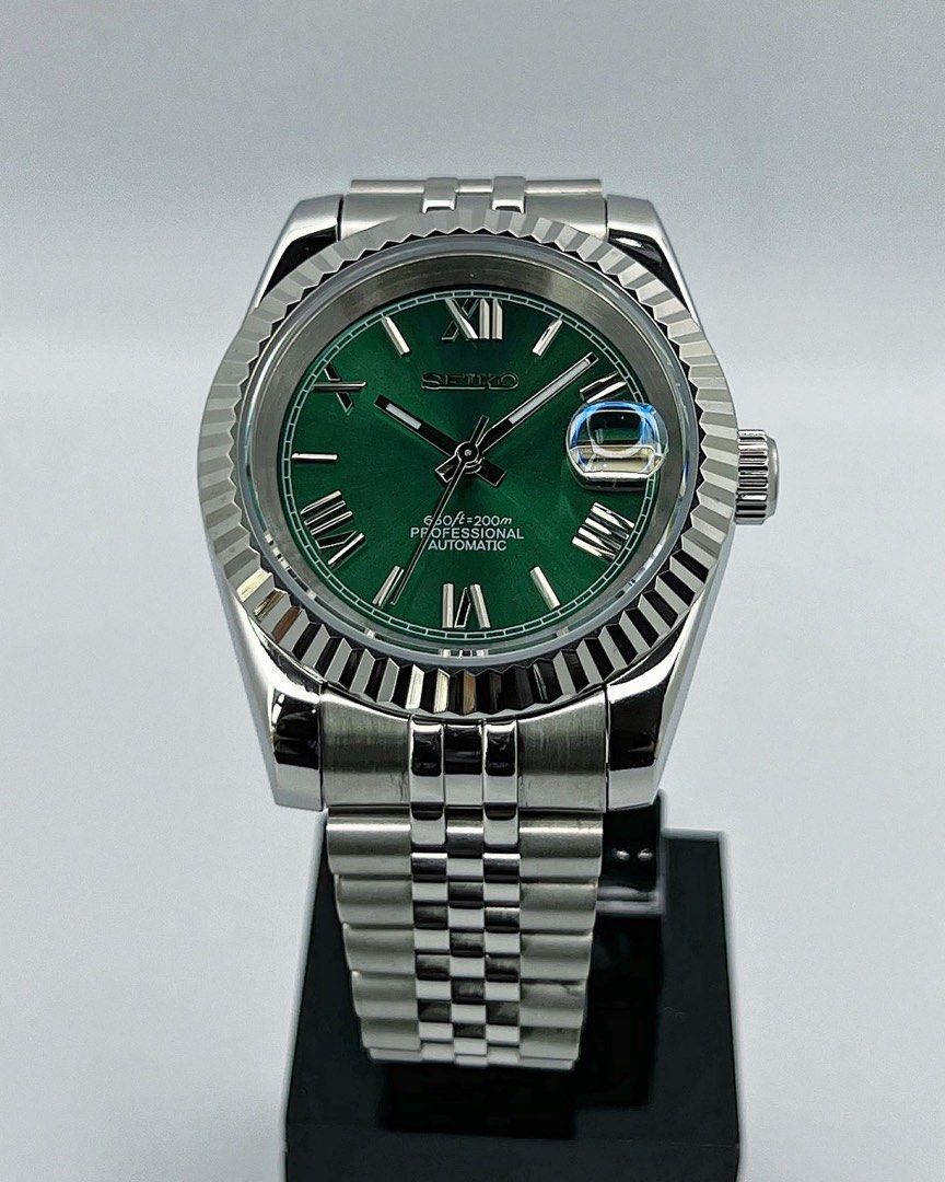 CLÉVJUST | ROMAN GREEN